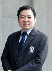  ดร. นพ.วรสิทธิ์ ศิริพรพาณิชย์